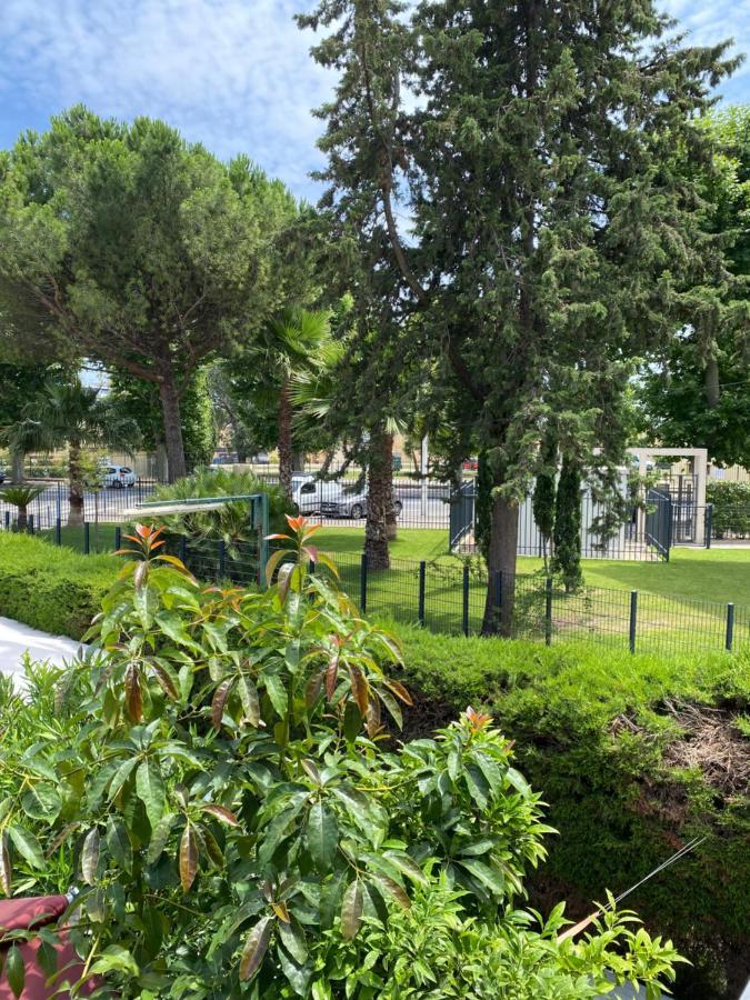 Hotel Le Derby Cagnes-sur-Mer Exterior foto