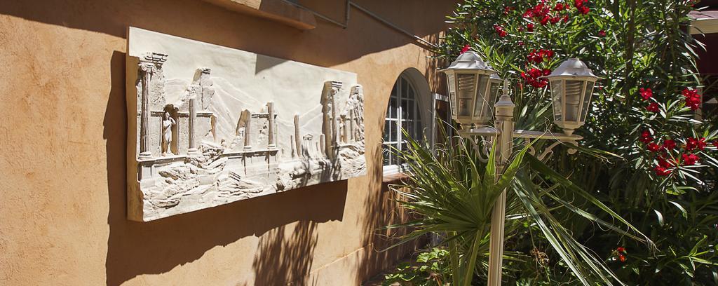 Hotel Le Derby Cagnes-sur-Mer Exterior foto